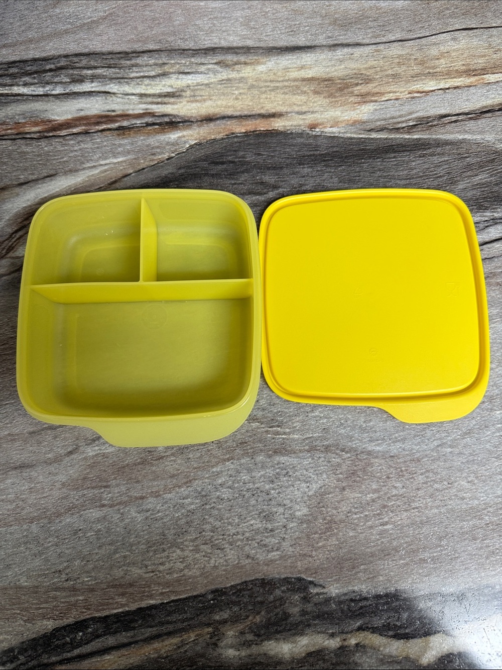 Tupperware Lunch Container - Picture 4 of 4